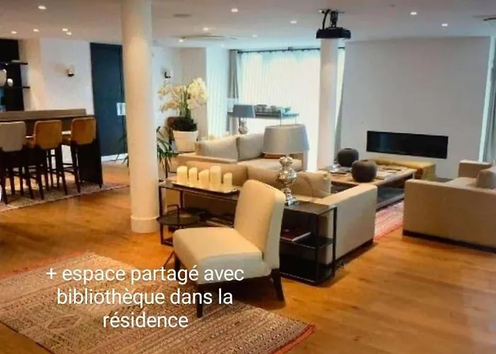 Le Petit Port - 4 étoiles - Standing, Vue Lac, Calme, Piscine *