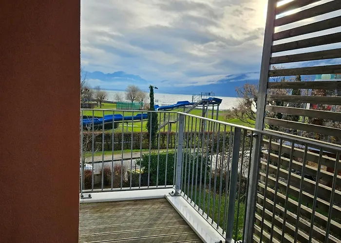 Le Petit Port - 4 étoiles - Standing, Vue Lac, Calme, Piscine *