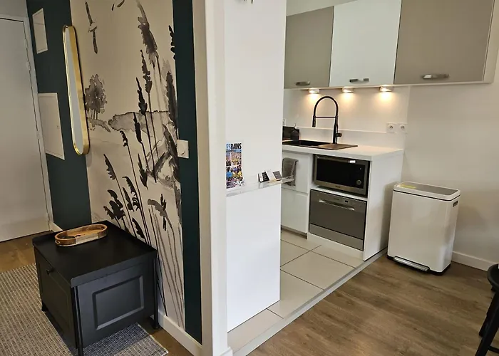 Appartement Le Petit Port - 4 Etoiles - Standing, Vue Lac, Calme, Piscine