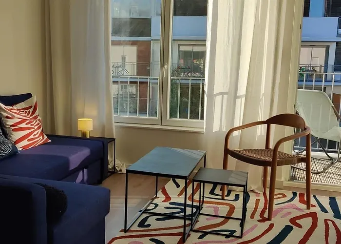 Le Petit Port - 4 Etoiles - Standing, Vue Lac, Calme, Piscine Appartement *